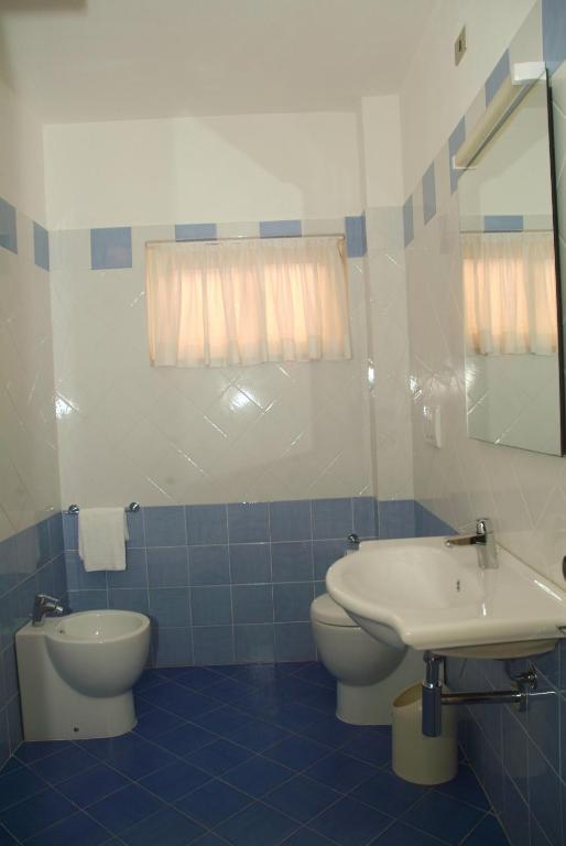 C.A.V. Residenza Prisco Aparthotel Marina di Grosseto Rum bild