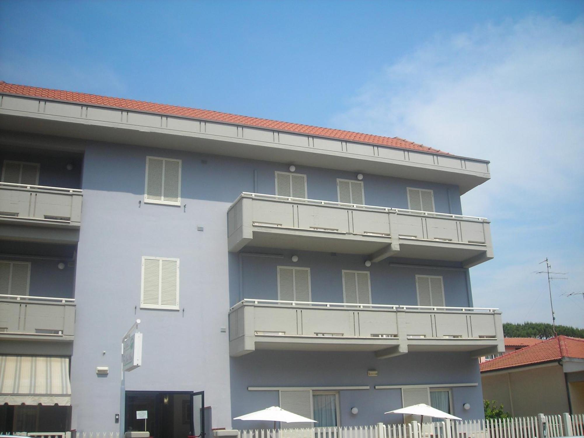 C.A.V. Residenza Prisco Aparthotel Marina di Grosseto Exteriör bild